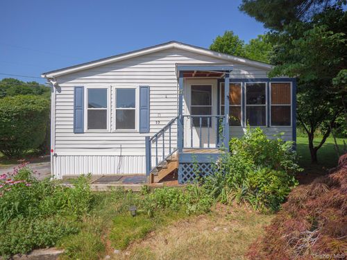 17 Partridge Lane, Pleasant Valley, NY, 12569 | Card Image