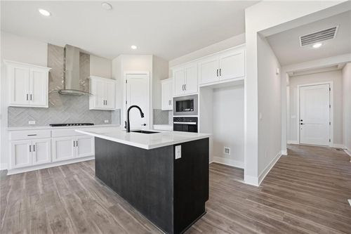 1407 N 163rd Cir, Basehor, KS, 66007-7409 | Card Image
