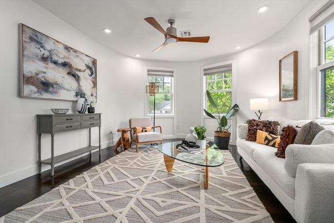 79-79 - 77 Central Ave, Condo with 4 bedrooms, 3 bathrooms and 2 parking in Newton MA | Image 4