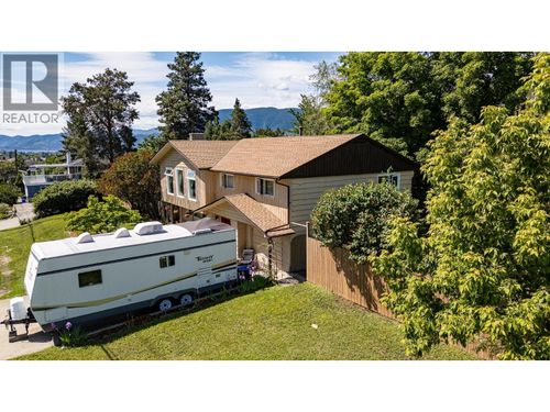188 Walden Cres, Penticton, BC, V2A1R7 | Card Image