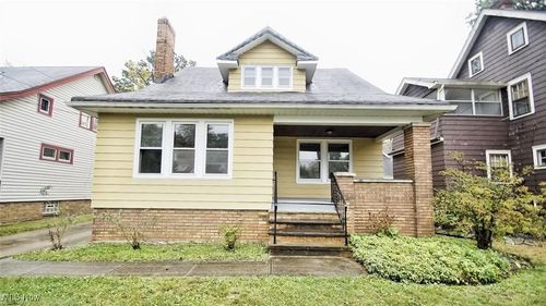 3996 Bluestone Rd, Cleveland Heights, OH, 44121-2452 | Card Image