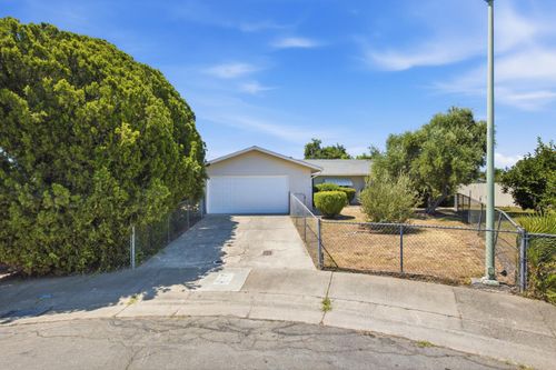 3658 Fallis Cir, Sacramento, CA, 95832-1552 | Card Image