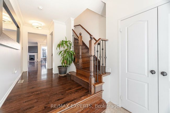 29 Delight Way, House attached with 3 bedrooms, 3 bathrooms and 1 parking in Whitby ON | Image 6