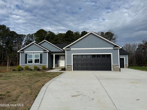 241 Maxwell Farm Ln, Selma, NC, 27576-4404 | Card Image