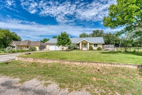 215 E Mcgee Trail, Kingsland, TX, 78639 | Card Image