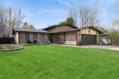 407 Greenfield Rd, Shorewood, IL, 60404-9673 | Card Image