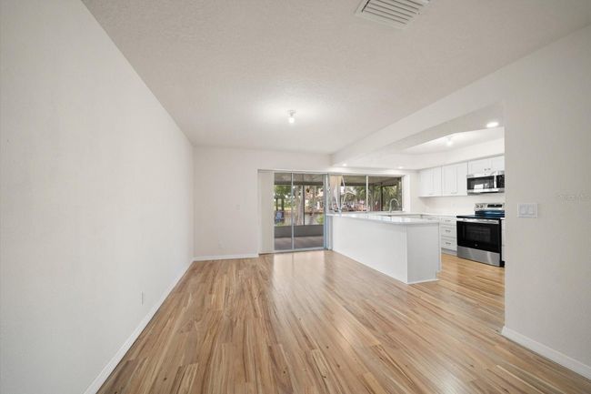 911 Sago Palm Way, House other with 3 bedrooms, 2 bathrooms and null parking in APOLLO BEACH FL | Image 31
