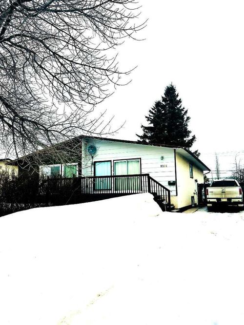 9224 112a Ave, Grande Prairie, AB, T8V3G7 | Card Image