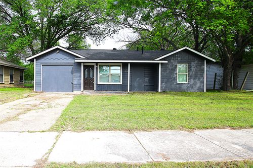 3713 Pate Dr, Fort Worth, TX, 76119-2039 | Card Image