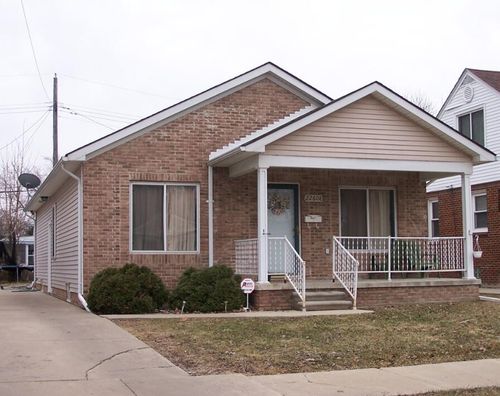 22608 Downing St, Saint Clair Shores, MI, 48080-2848 | Card Image