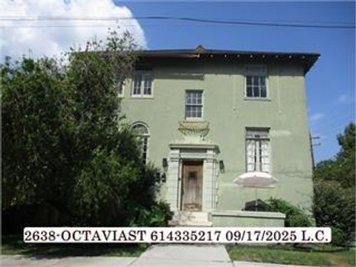 upper-2638 Octavia Street, New Orleans, LA, 70115 | Card Image