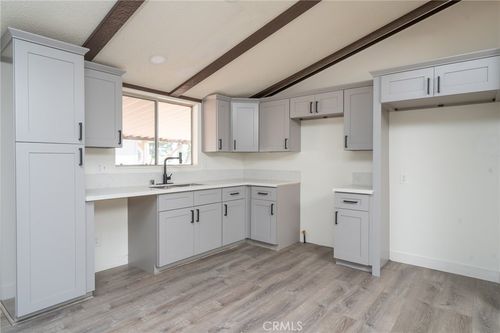 spc-19-14000 El Evado Rd, Victorville, CA, 92392-2766 | Card Image