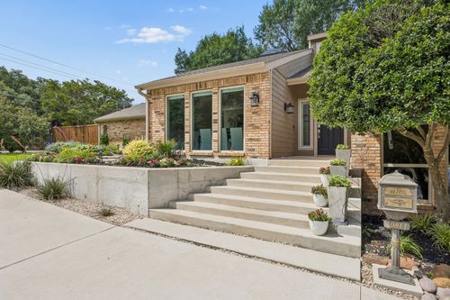10811 Stone Canyon Pl, Dallas, TX, 75230-4350 | Card Image