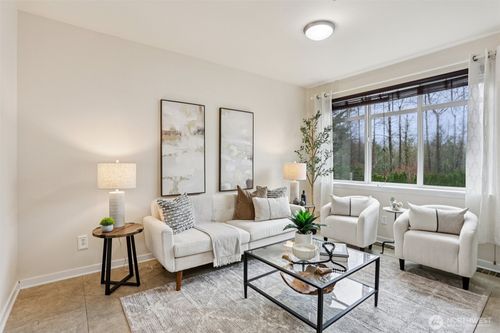 2367 Ne Park Dr, Issaquah, WA, 98029-7401 | Card Image