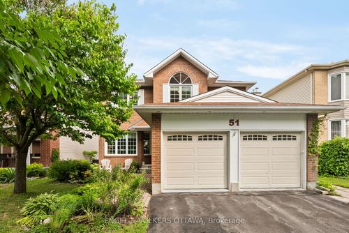 51 Emerald Meadows Dr, Kanata, ON, K2M2L5 | Card Image