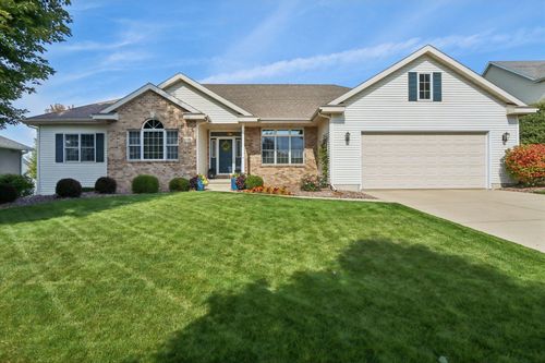 1005 Warrior Court, Waunakee, WI, 53597 | Card Image
