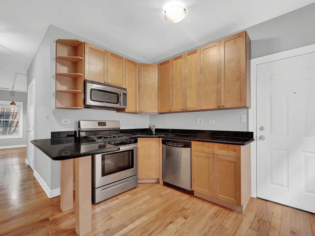 APT-1 - 847 52 Nd St, Condo with 2 bedrooms, 2 bathrooms and null parking in CHICAGO IL | Image 5