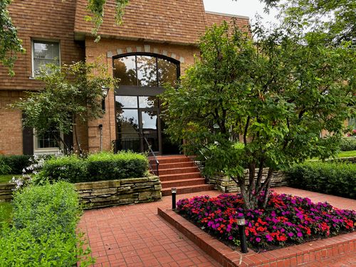 211-1230 Park Ave, Highland Park, IL, 60035 | Card Image