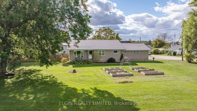 33257 Queen St, House other with 3 bedrooms, 2 bathrooms and 4 parking in Iona Station ON | Image 2