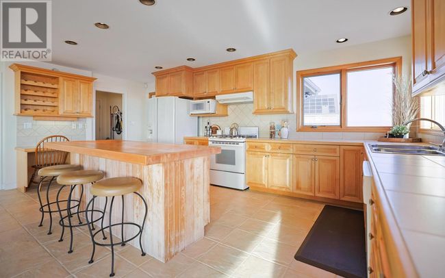139 New Seabury Dr, Home with 4 bedrooms, 3 bathrooms and null parking in Rustico PE | Image 13