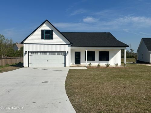 111 Camelot Dr, Holly Ridge, NC, 28445-7958 | Card Image