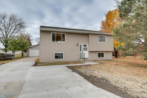 390 Maple Drive, Mapleton, ND, 58059 | Card Image