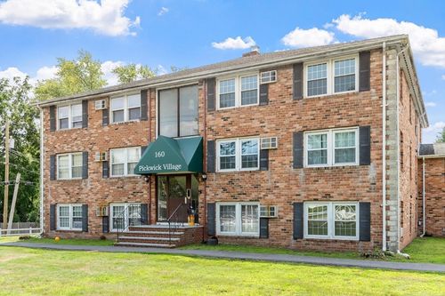 12c-160 Tyngsboro Rd, North Chelmsford, MA, 01863-1125 | Card Image