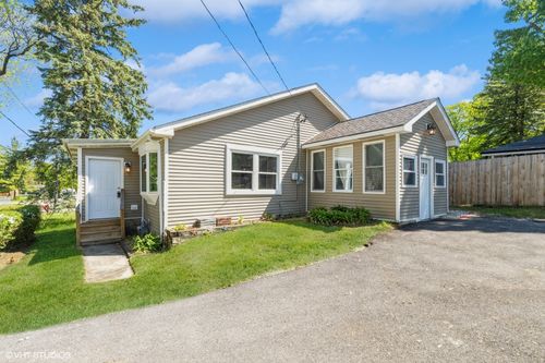 35611 Grove Ave, Ingleside, IL, 60041-9152 | Card Image