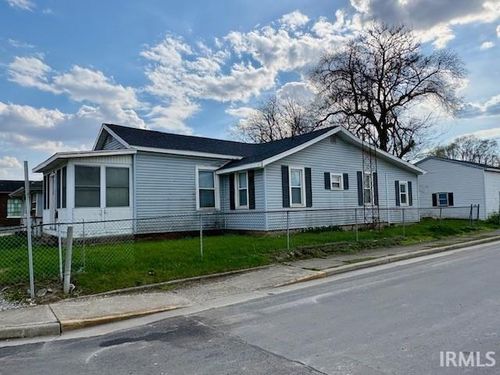916 S Nebraska St, Marion, IN, 46953-1873 | Card Image