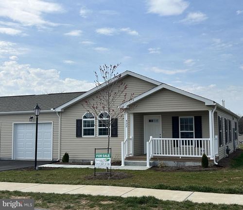 432 Eastwood Ln, LANCASTER, PA, 17601-5474 | Card Image