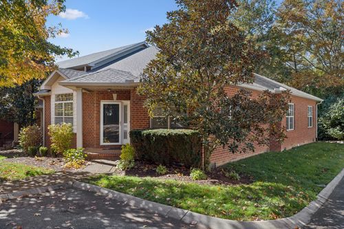 201 Cashmere Dr, Thompsons Station, TN, 37179-5324 | Card Image