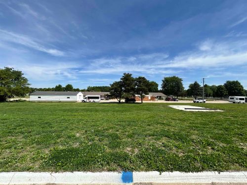 102 Maverick Lane, Riceville, IA, 50466 | Card Image