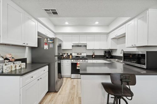 24065 Fir Ave, Moreno Valley, CA, 92553-3109 | Card Image