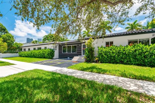 1955 Sw 5th Ave, Miami, FL, 33129-1304 | Card Image