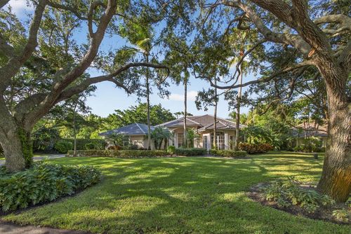 9923 Se Oak Tree Ter, Tequesta, FL, 33469-1424 | Card Image