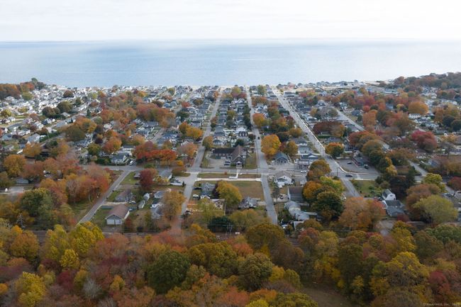 308 Old Colony Rd, House other with 2 bedrooms, 1 bathrooms and 6 parking in Old Lyme CT | Image 36