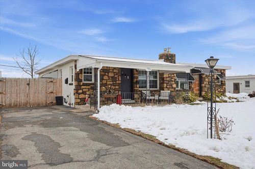 1315 Hillcrest Rd, CONSHOHOCKEN, PA, 19428-1118 | Card Image