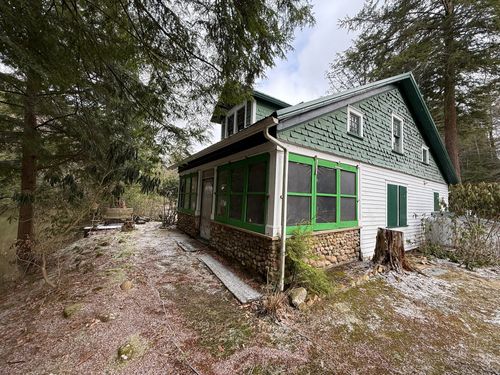 39407 Schoppert Dr, Centerville, PA, 16404 | Card Image