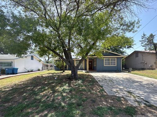 815 Hickory Hill Dr, Kirby, TX, 78219-1527 | Card Image