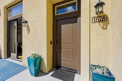 1678 Fairlead Ave, Carlsbad, CA, 92011-3607 | Card Image