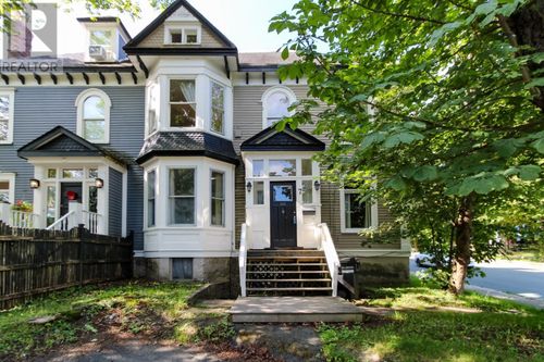 7 Topsail Rd, Saint Johns, NL, A1E2A6 | Card Image