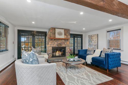 351 Hillside Road, Fairfield, CT, 06824 | Card Image