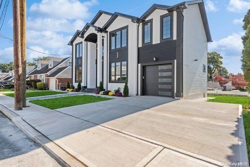 215 Marguerite Ave, South Floral Park, NY, 11001-3530 | Card Image