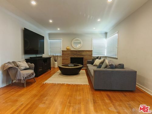 8950 Gibson Street, Los Angeles, CA, 90034 | Card Image
