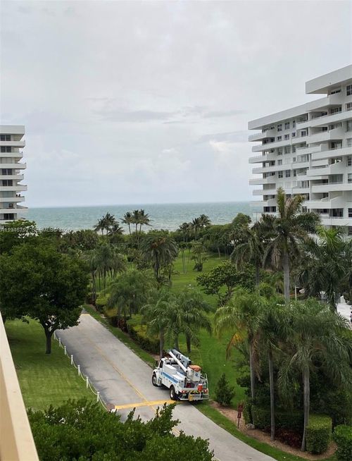 apt-611-155 Ocean Lane Dr, Key Biscayne, FL, 33149-1473 | Card Image