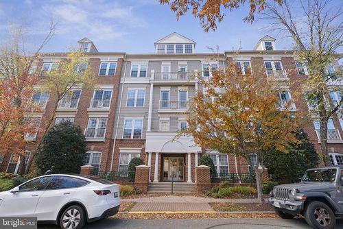 apt-402-802 Grand Champion Dr, ROCKVILLE, MD, 20850-5982 | Card Image