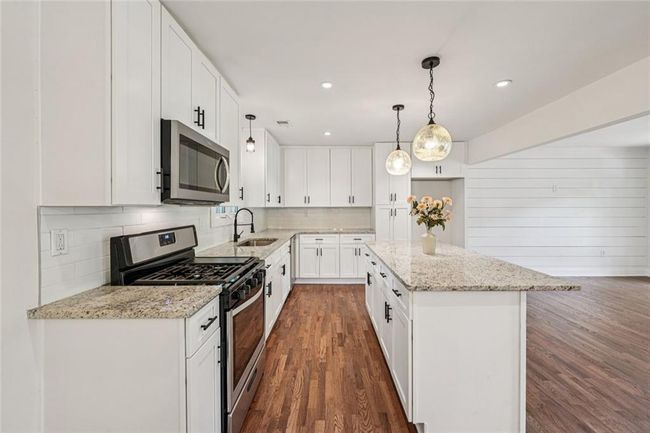 4363 Old Mabry Rd Ne, House other with 4 bedrooms, 3 bathrooms and 6 parking in Roswell GA | Image 16