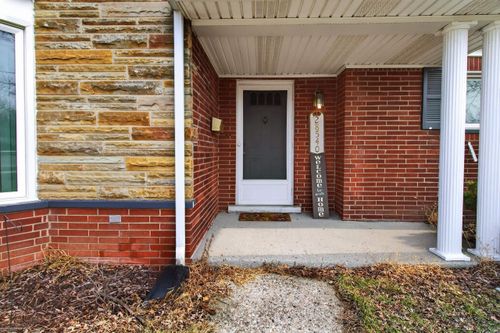 28540 Roan Dr, Warren, MI, 48093-4209 | Card Image