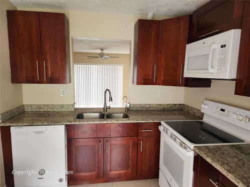 10293 Nw 33rd St, Coral Springs, FL, 33065-3955 | Card Image