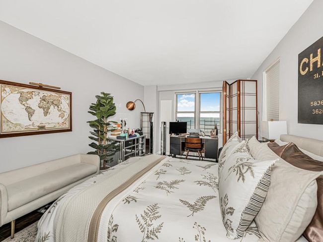 Bedroom with an office area | Image 8